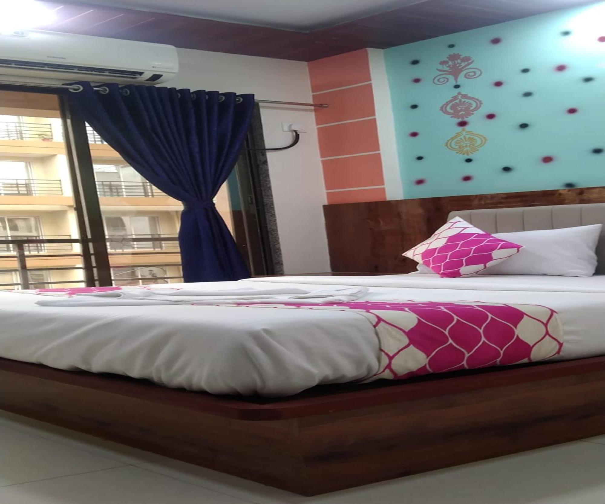 Hotel Om Sai Navi Mumbai Extérieur photo