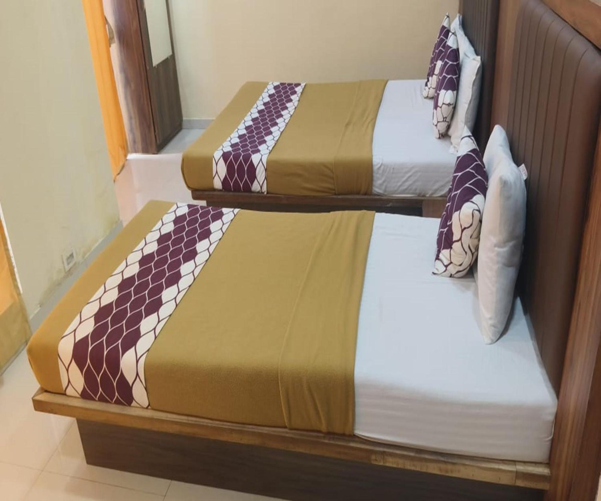 Hotel Om Sai Navi Mumbai Extérieur photo