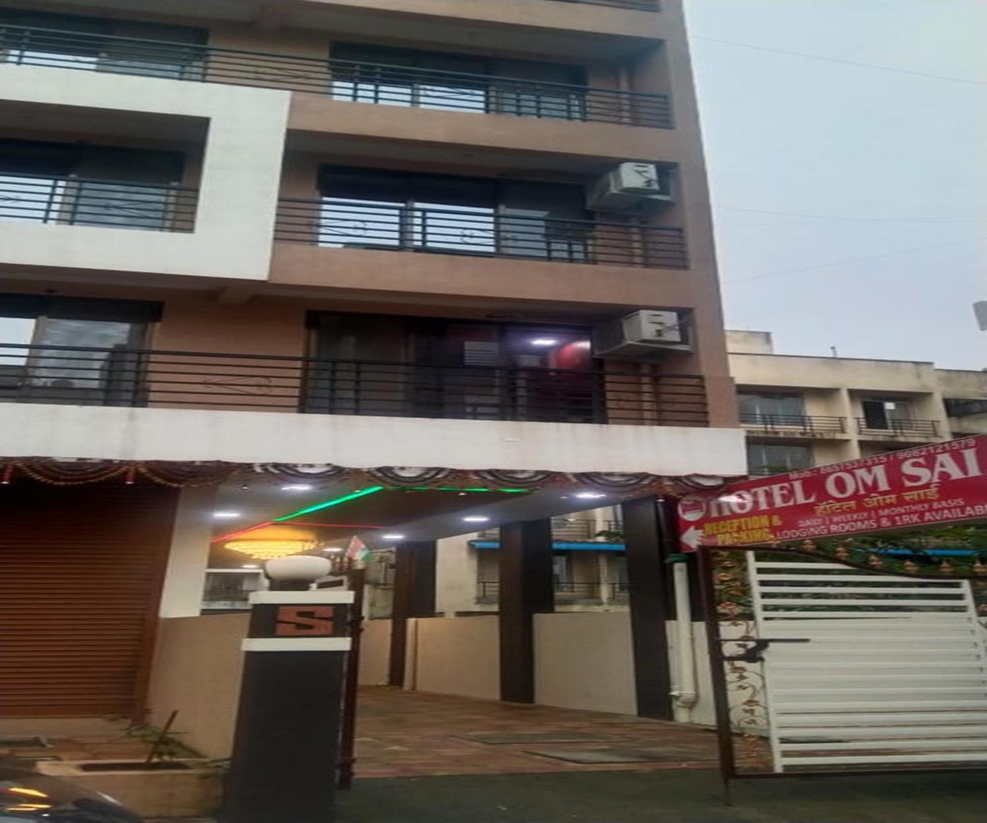 Hotel Om Sai Navi Mumbai Extérieur photo